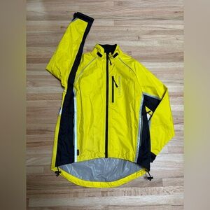 Showers Pass cycling / rain jacket size small